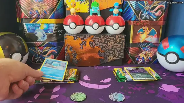 'Video thumbnail for Pokemon TCG Opening Evolving Skies Triple Blisters!'