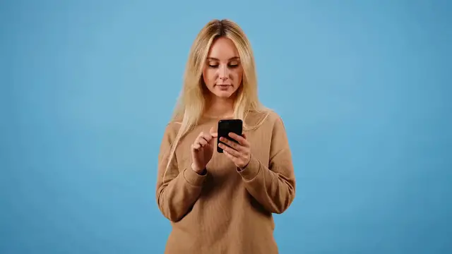 'Video thumbnail for Mexico Migrant Alert App User Reviews & Safety Features'