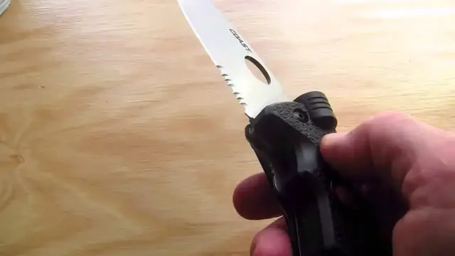 'Video thumbnail for Coast LK375 Light Knife Review'