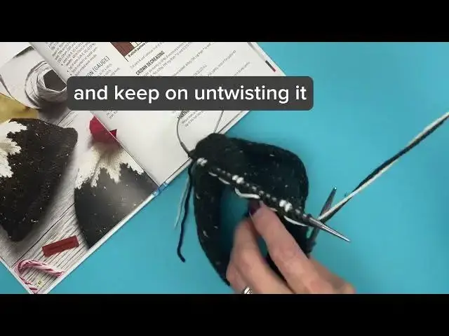 'Video thumbnail for Video Tutorial: Knitting a simple colourwork pattern with two colours of yarn'