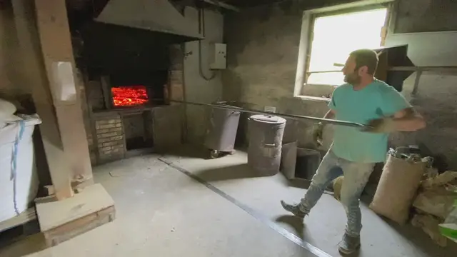 'Video thumbnail for Moulin de Keranot - Mise en chauffe du four'