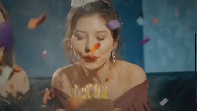 'Video thumbnail for 10 Unique Gifts to Surprise Your Girlfriend'