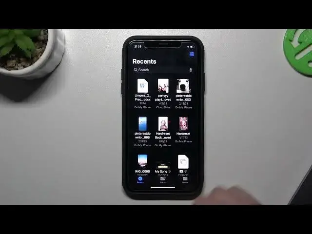 'Video thumbnail for Protect Your Privacy and Free Up Storage Space: How to Clear Your Airdrop History!'