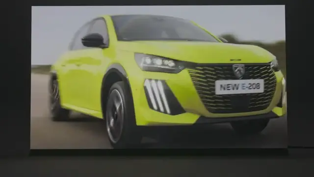 'Video thumbnail for Peugeot E-208'