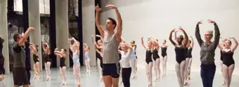 'Video thumbnail for Ballet Students Leap w/ the Cast of AN AMERICAN IN PARIS!'