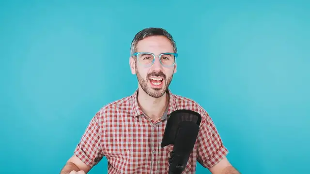 'Video thumbnail for 5 HELPFUL FEATURES IN CANVA'