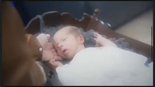 'Video thumbnail for Baby Walker vs. Baby Jumper - Which is better?'