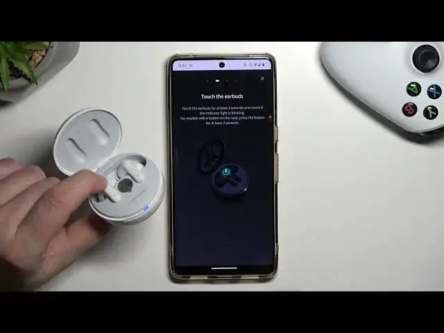 'Video thumbnail for How to Connect LG Tone Free FP9 with LG Tone Application?'