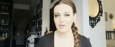 'Video thumbnail for Living Room Concerts: COMPANY's Jennifer Simard Sings 'Quand On N'a Que L'Amour''