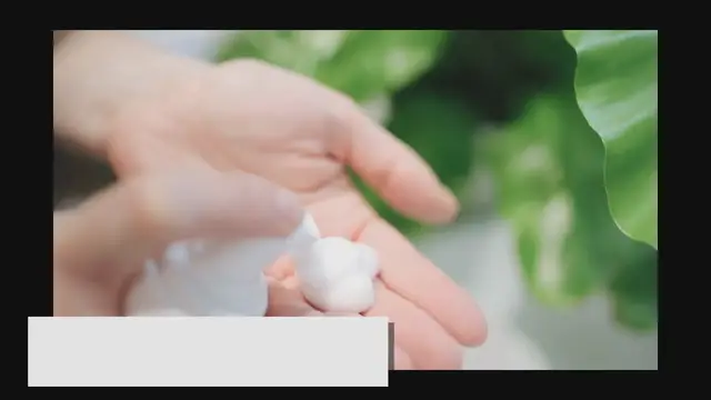 'Video thumbnail for Natural Skin-Lightening Secrets from Korea and Japan'
