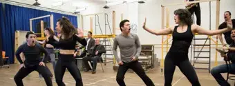 'Video thumbnail for De Niro & Company Give a Sneak Peek of A BRONX TALE!'