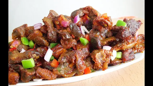 'Video thumbnail for Dodo gizzard -Gizdodo Recipe (Nigerian Stewed Gizzard & Plantain)'
