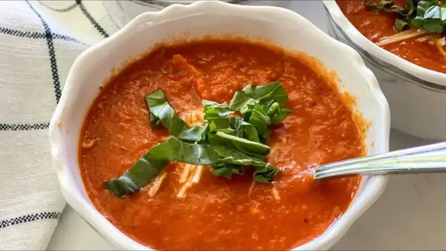 'Video thumbnail for Copycat Panera Tomato Soup Recipe'