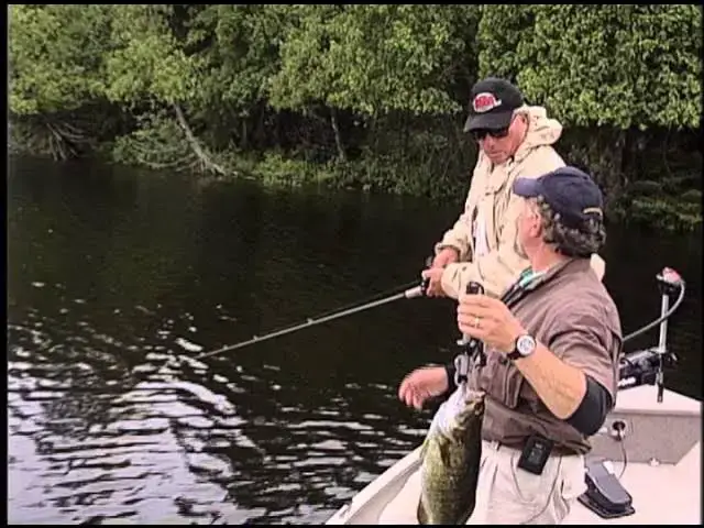 'Video thumbnail for Crazy Canadian Smallmouth Bass with Roland Martin | Fish'n Canada'