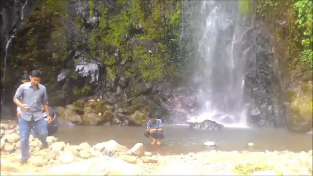'Video thumbnail for Pesona Air Terjun Anglo Way Ratai Pesawaran'