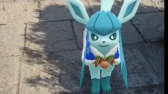 'Video thumbnail for Glaceon Christmas Costume Version AR+ Video Walking! Pokèbuddy Pokemon GO Video ✨❄️'