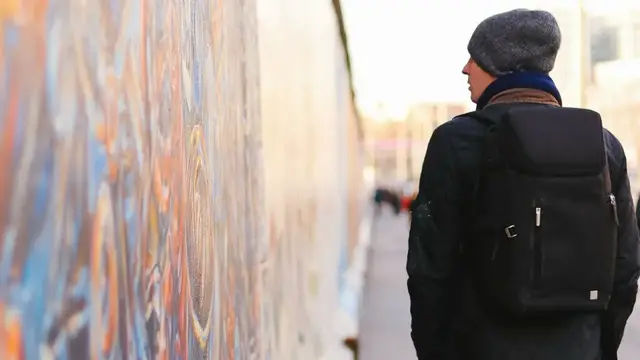 'Video thumbnail for BACKPACKING THROUGH BERLIN | Germany Vlog'