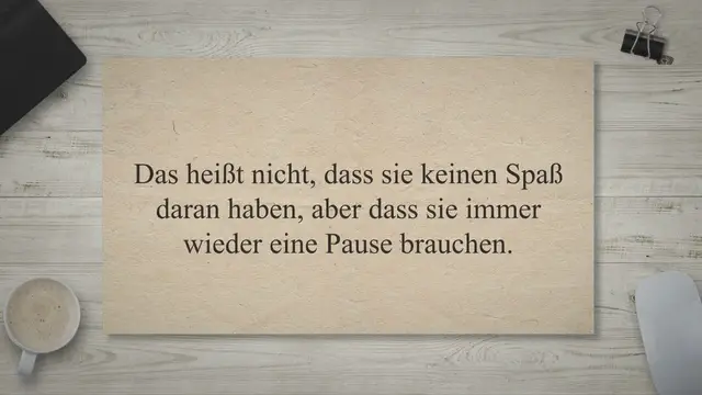 'Video thumbnail for Wie kann man ein Neugeborenes beschäftigen?'