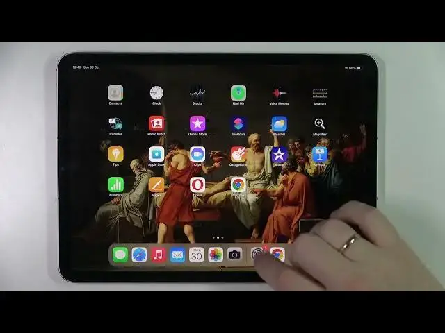 'Video thumbnail for How to Share the WiFi Network Password on the iPad Pro 11'' 2022'