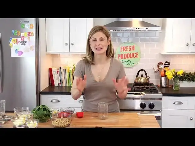 'Video thumbnail for Clean Eating Spinach Salad Jars 720p 30fps'