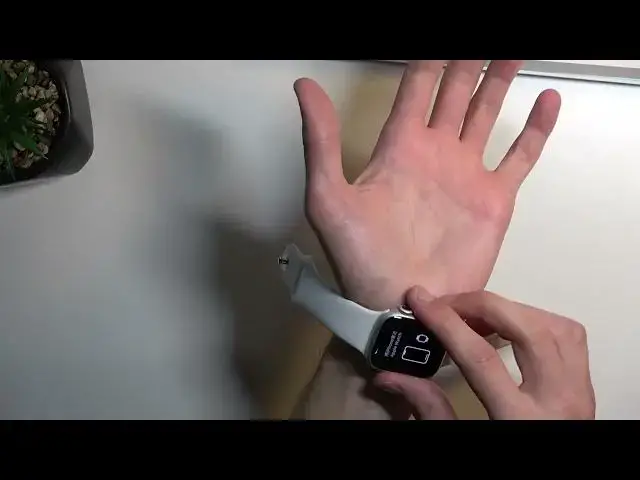 'Video thumbnail for Apple Watch Series 8 Unboxing - Hands On #applewatchunboxing'