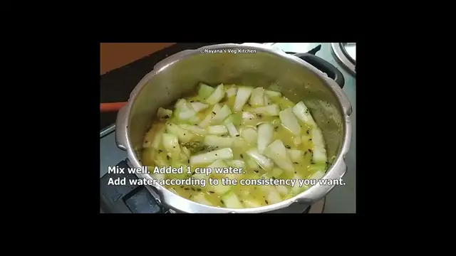 'Video thumbnail for #bottlegourdcurry #laukicurry #laukisabzi #dudhi #shorts #subscribe #easysabzi #ghiyakisabji'
