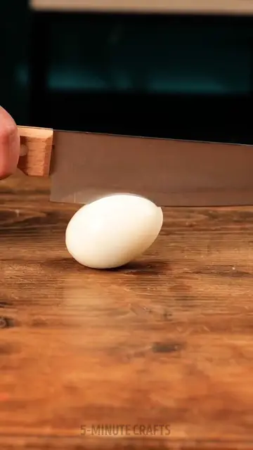 'Video thumbnail for Hacks to improve your daily cooking'
