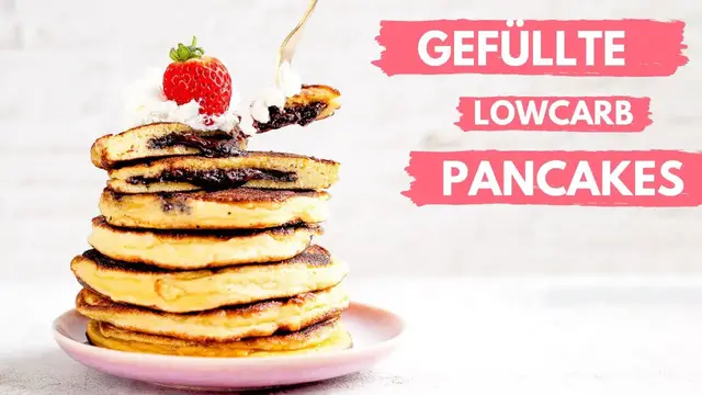 'Video thumbnail for LowCarb gefuellte Pancakes'