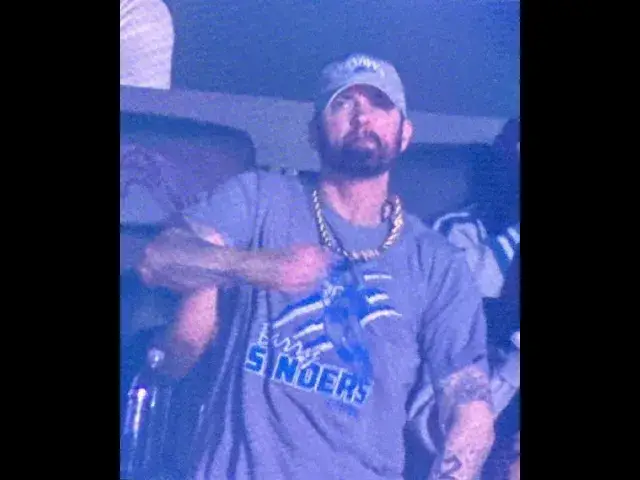 'Video thumbnail for Crowd goes nuts when Eminem appears on screen during Detroit Lions VS Tampa Bay Buccaneers'