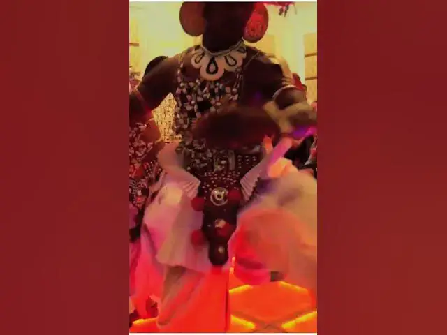 'Video thumbnail for Crazy Dancers In Sri Lanka'