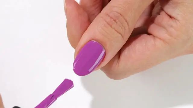 'Video thumbnail for Safiya x Holo Taco Nail Polish Swatches and Review (720p 24fps)'