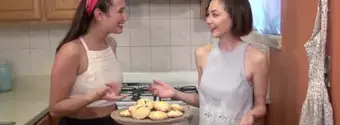 'Video thumbnail for Exclusive: BACKSTAGE BITE with Katie Lynch and WAITRESS' Kimiko Glenn'