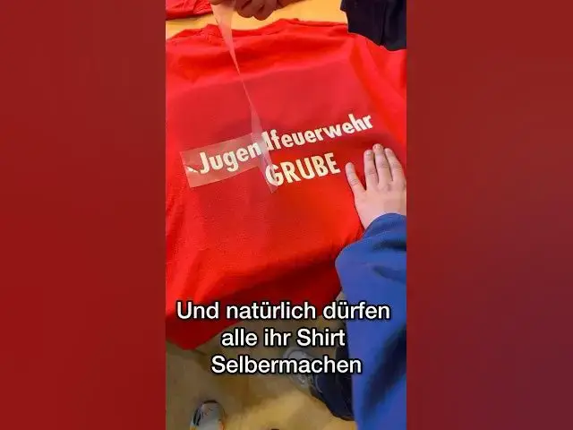'Video thumbnail for Jugendfeuerwehr macht ihre Shirts selber 🚒 #cricut #springonshorts'