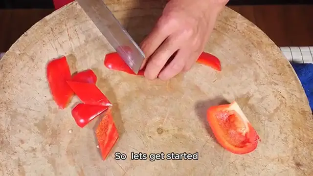 'Video thumbnail for strawberry cake recipe'