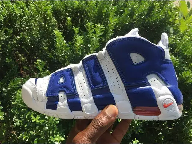 'Video thumbnail for Quick Look At The Nike Air More Uptempo Knicks Edition With Pippen's Dunk On Ewing'