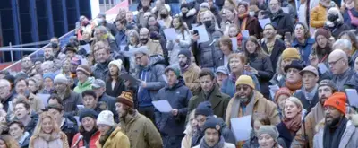 'Video thumbnail for Broadway Sings in Times Square to Honor Stephen Sondheim'