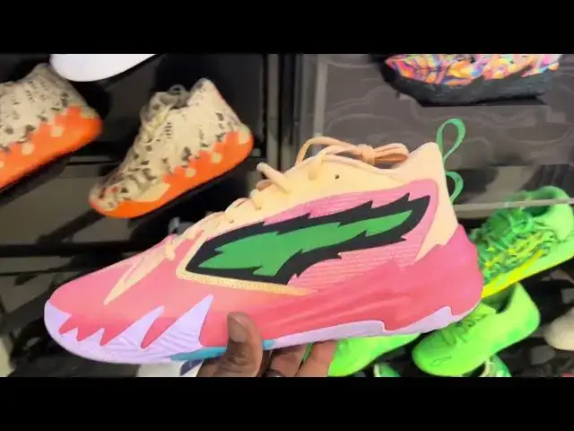 'Video thumbnail for Quick Look At The Puma Scoot Zero Georgia Peach'