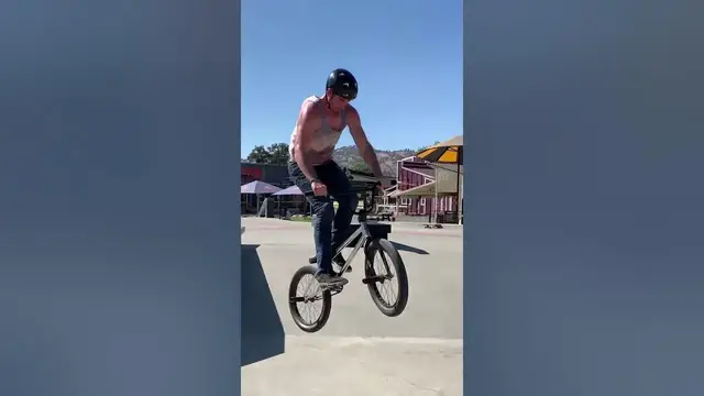 'Video thumbnail for I HATE Big Tailwhips'