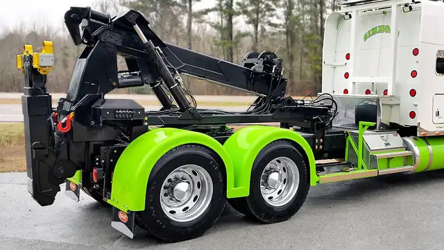 'Video thumbnail for GENIUS TRUCK INVENTIONS THAT ARE ON ANOTHER LEVEL'