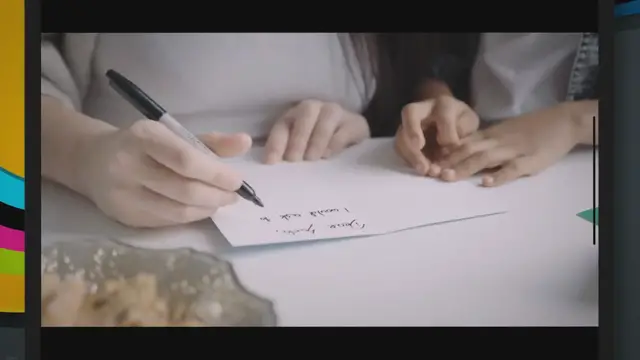 'Video thumbnail for How to Address a Christmas Card to a Friend'