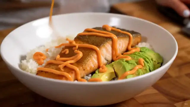 'Video thumbnail for Crispy Salmon Bowl'