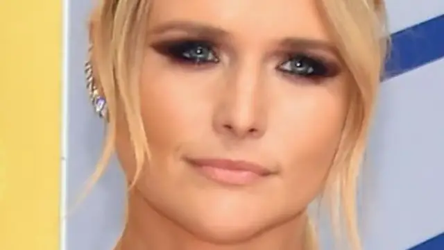 'Video thumbnail for Miranda Lambert Got Many Warnings About Blake Shelton'
