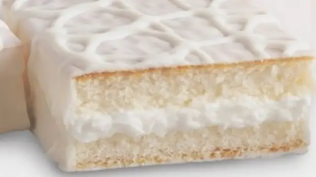 'Video thumbnail for The 3 Best And 3 Worst Little Debbie Snack Cakes'