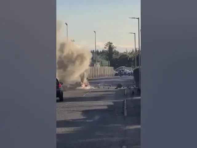 'Video thumbnail for Lorry transporting hens catches fire in Moy'