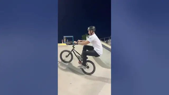 'Video thumbnail for Insane bmx manual line'