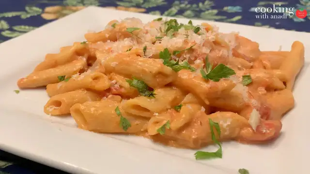 'Video thumbnail for How to Make Pasta in an Instant Pot - Quick and Easy Penne alla Vodka'