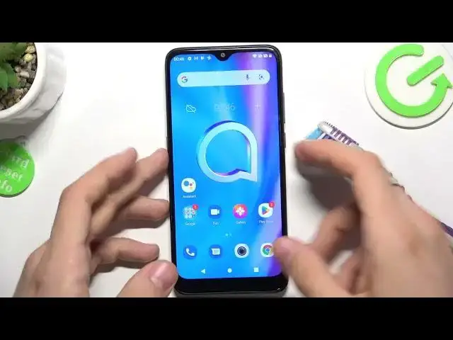 'Video thumbnail for How to Clean USB Port on Alcatel 1SE Lite / Keep Your Smartphone Tidy'