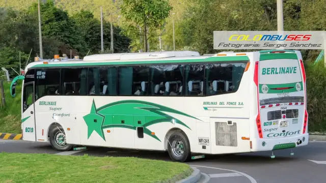 'Video thumbnail for BUSES de Berlinas del Fonce Terminal Satélite del Norte, Bogotá DC'