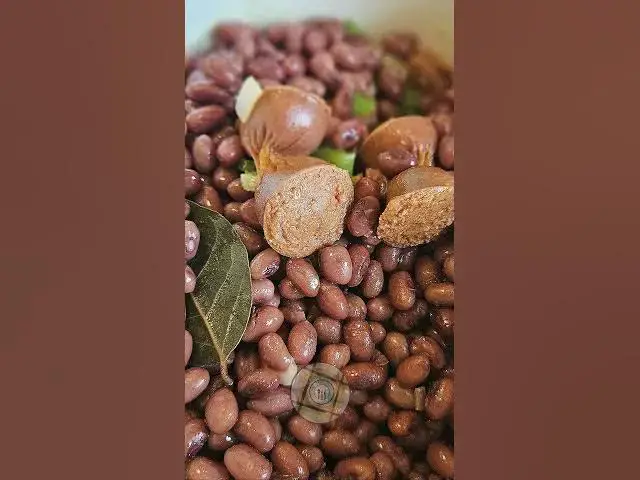 'Video thumbnail for Red Beans and Rice with Hot Links'
