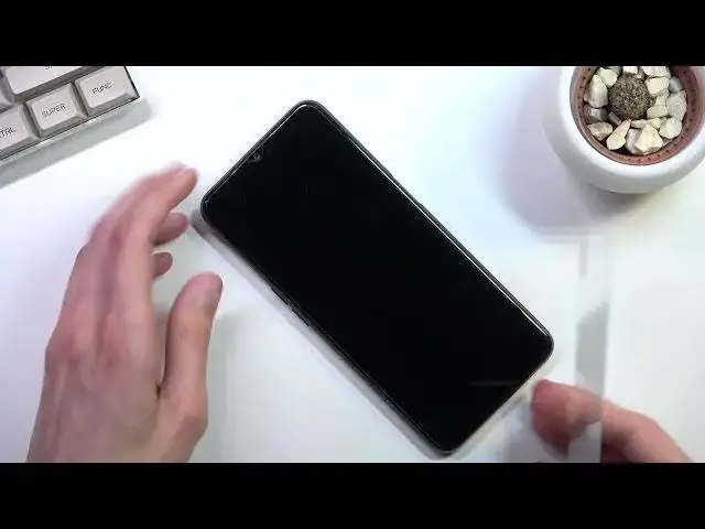 'Video thumbnail for How to Install Tempered Glass in OPPO A16 – Apply Screen Protection'